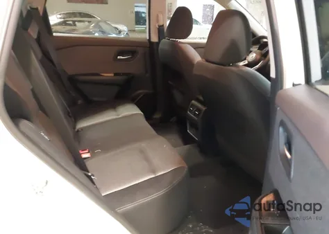 2021 Nissan Rogue Sv Fwd z USA, uszkodzony, nr VIN 5N1AT3BA5MC672042